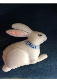 Hop030 - Stuffed Easter bunny